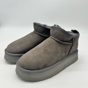 Australia Luxe Collective Cosy Ultra Suede Platfoam Boots Gray - Size 8 NWT